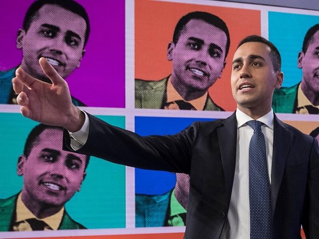 Di Maio su referendum Ilva: “Risultato conferma l’azione del Governo, ora al lavoro per Taranto”