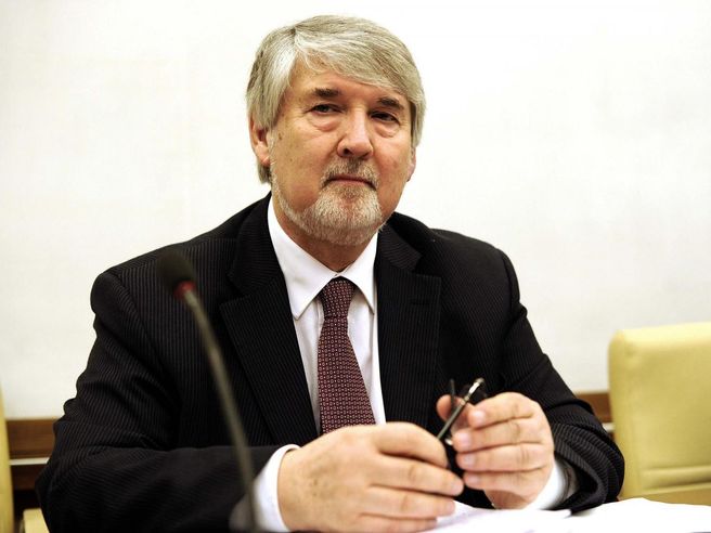 Lavoro: Poletti, occupazione record tra donne ma non basta, ci saranno misure specifiche in legge di bilancio
