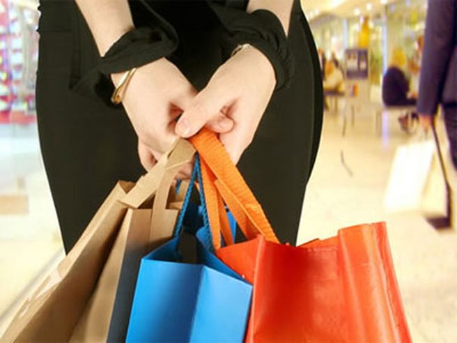 Stati Uniti: inatteso calo della fiducia dei consumatori a febbraio