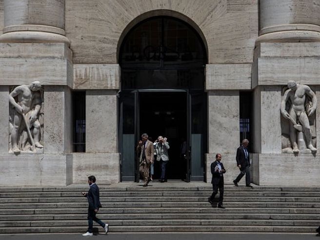 Piazza Affari chiude in rialzo, nuovo rush di Leonardo