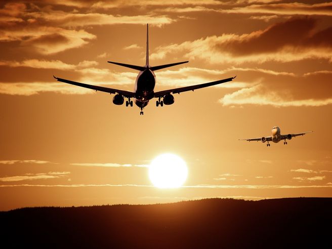 Emirates Group, utile netto di 2,9 miliardi di dollari nel primo semestre dell’anno fiscale 2025-2026