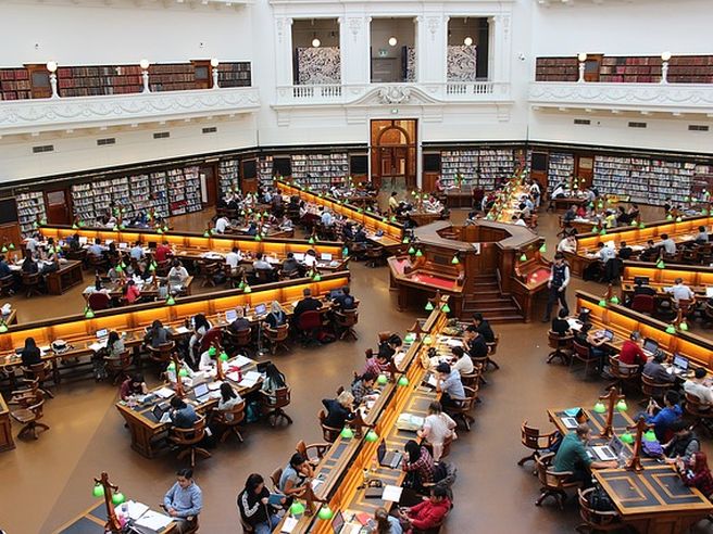 Università: quella di Pavia si conferma la più cara, facoltà scientifiche potrebbero costare di più