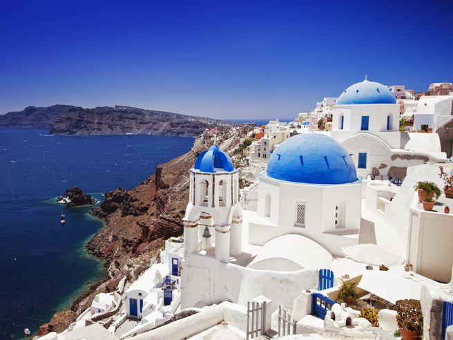 Grecia: turismo paga effetto referendum, crollano del 30-40% le prenotazioni