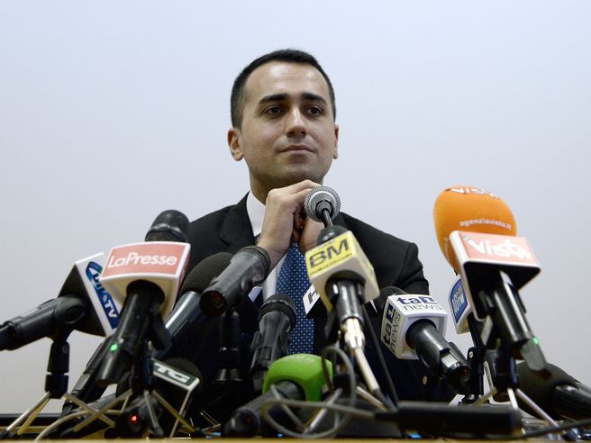 Di Maio: Ue consenta taglio tasse e investimenti green per rilancio economia