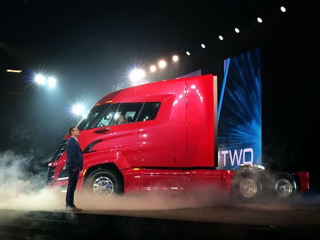 Nikola precipita a -13% dopo mossa Musk sui camion che mette KO anche il titolo CNH