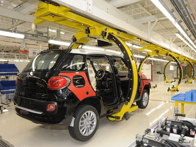 Federauto: servono politiche di defiscalizzazione per rivitalizzare mercato auto