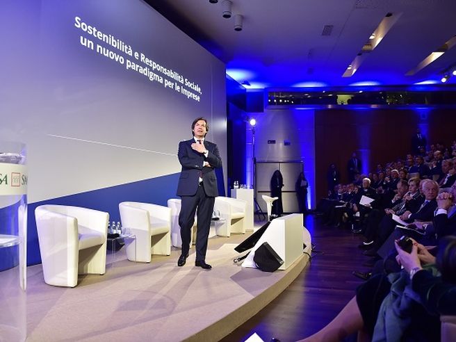 Mamme lavoratrici e over 50, Intesa Sanpaolo propone due progetti di sostegno