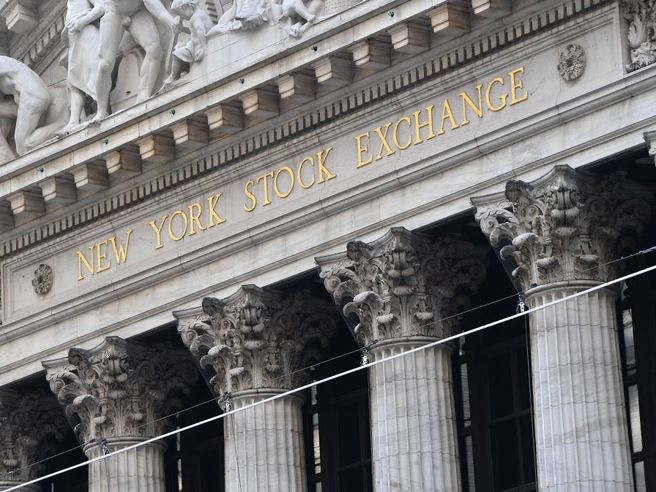 Wall Street snobba inflazione e venti di tapering: futures in solido rialzo, Dow Jones +200 punti