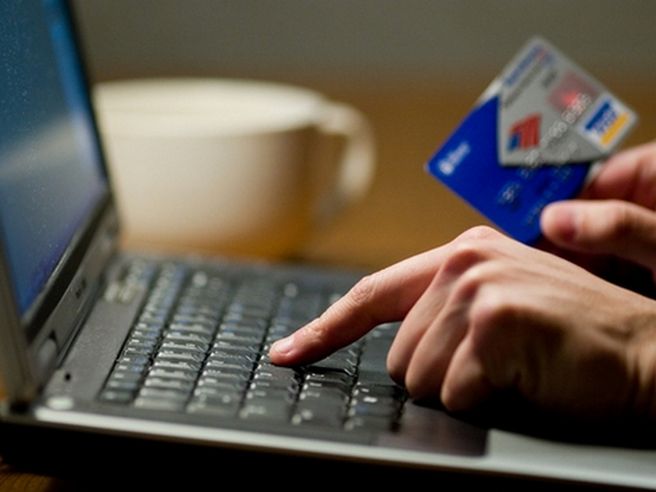 Amazon parla italiano: si accende la battaglia nel mondo dell’e-commerce