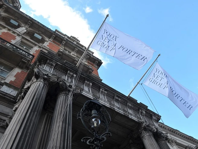 Ynap: titolo in deciso ribasso, analisti guardano a stime quarto trimestre