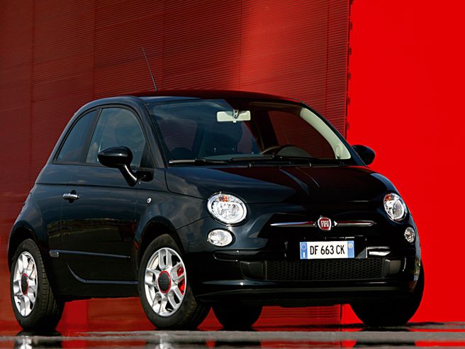 Fiat: possibile trasferimento della 500 in Polonia, positivi gli analisti