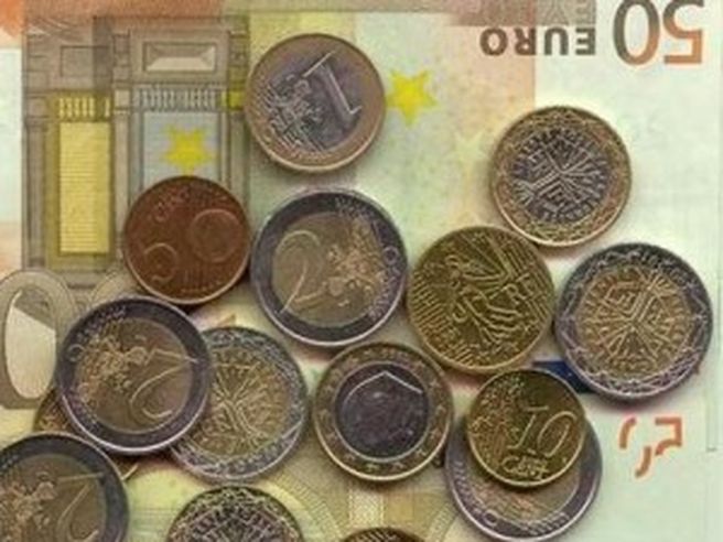 Bollettino Bankitalia: proseguono segnali di miglioramento condizioni del credito