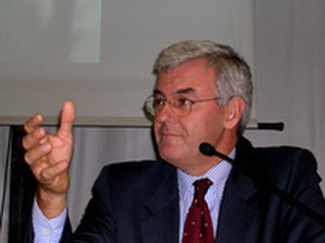 Mps: Profumo, rinascita e indipendenza dipendono da aumento di capitale