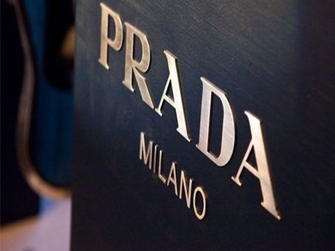Prada: utile netto in calo al 31 ottobre, fatturato a 2,58 miliardi
