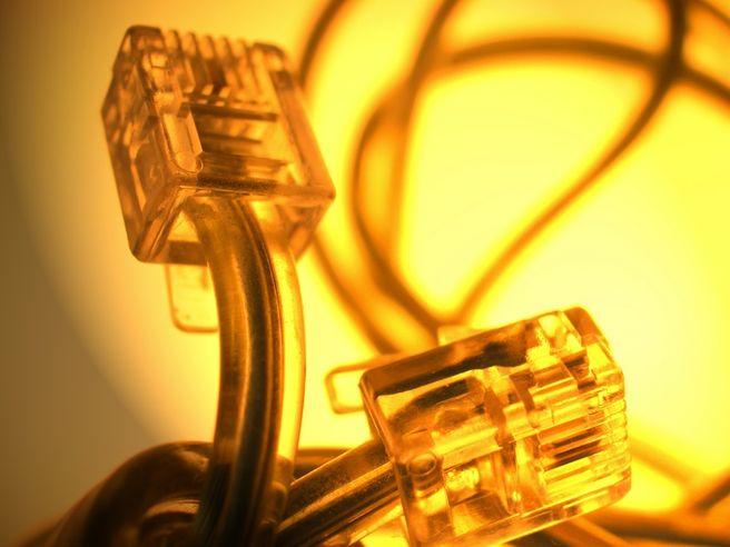 Mossa di Telefonica in Germania scalda le tlc europee, acquisti anche su Telecom Italia
