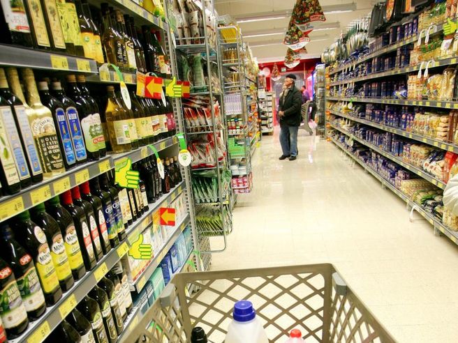 Italia: inflazione allo 0,3% a luglio, diminuiscono prezzi frutta e verdura