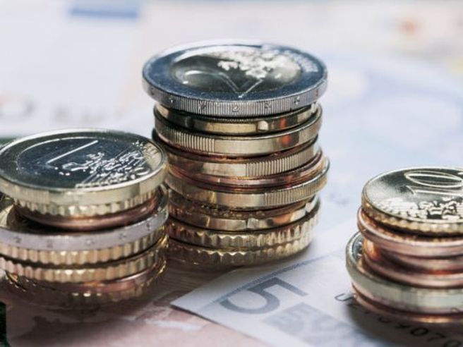 Italia: retribuzioni, previsto un aumento del 2,5% nel 2014