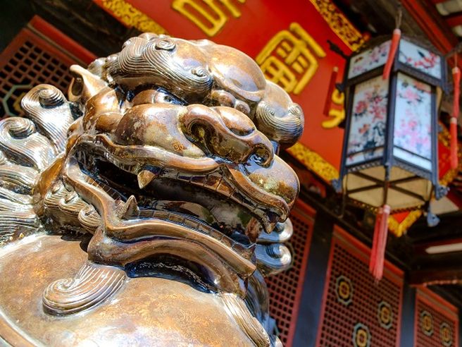 ERRATA CORRIGE: Cina: surplus commerciale salito a luglio, battute le attese