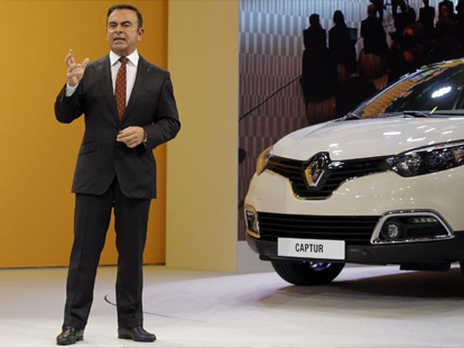 Francia: immatricolazioni auto su del 9,4%, forte crescita per Renault