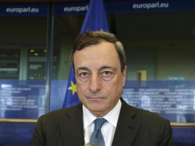 Draghi: Pil Eurozona tornato a livelli pre-crisi, ripresa prosegue a ritmo moderato