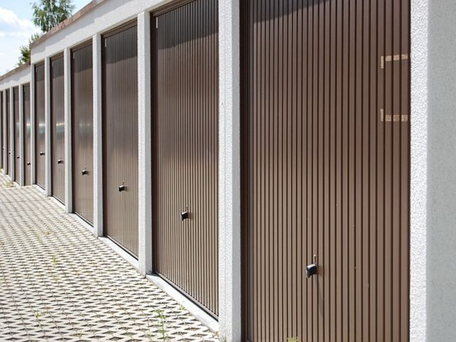 Immobiliare: leggera ripresa dei prezzi dei box, si acquista anche per investimento