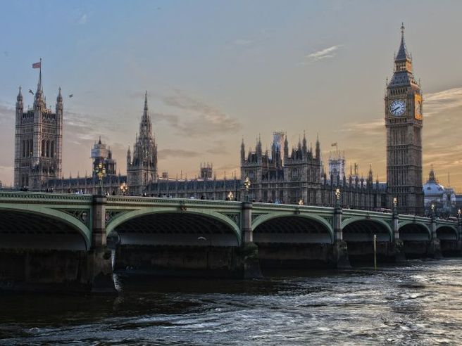 UK: -0,9% m/m per produzione industriale a giugno, +2,4% a/a
