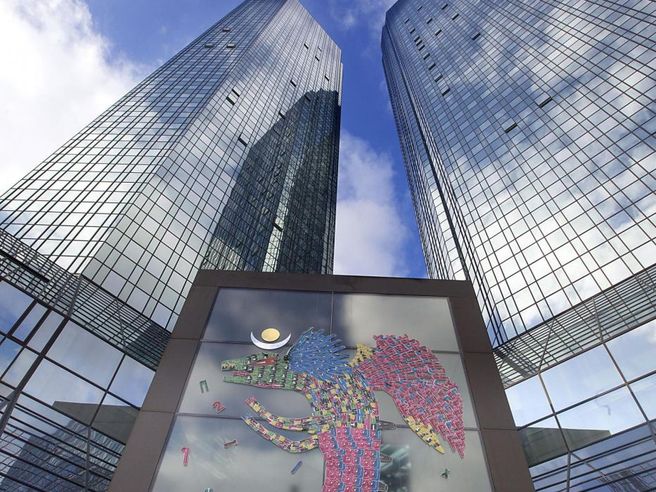 Deutsche Bank sconta ansia lockdown sui mercati, titolo fin oltre -4% nonostante bilancio positivo