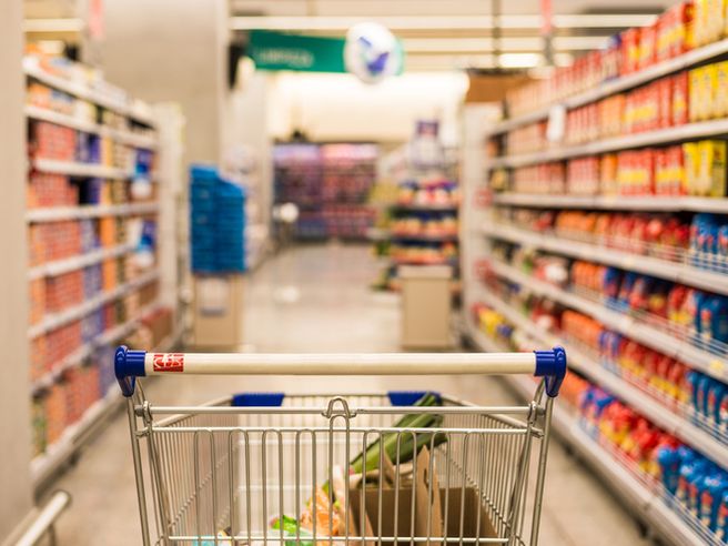 Italia: Nomisma, “con inflazione a due velocità mesi difficili per consumatori”