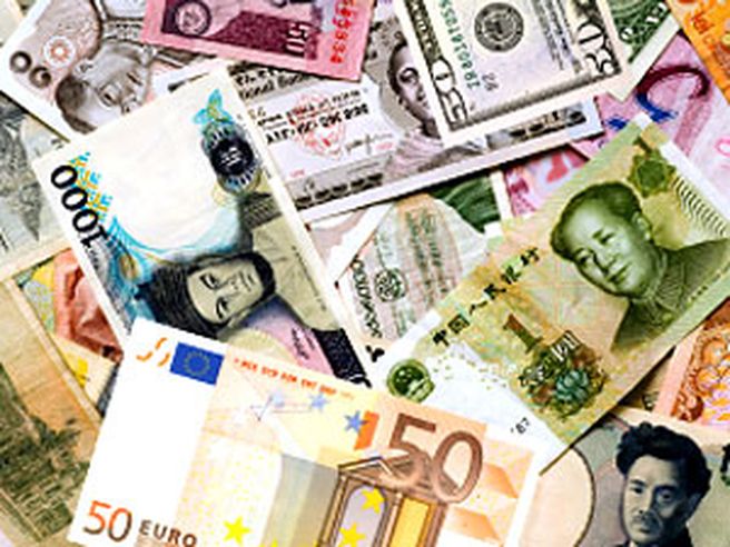 Guerra valute: quest’anno ha stravinto il Giappone, avvio tapering potrebbe tarpare ali a sterlina