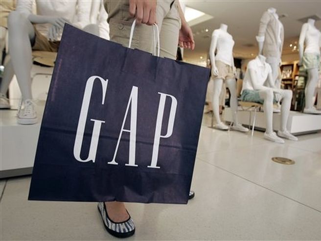 Gap: addio del Ceo e dati sulle vendite dietro il tonfo del titolo