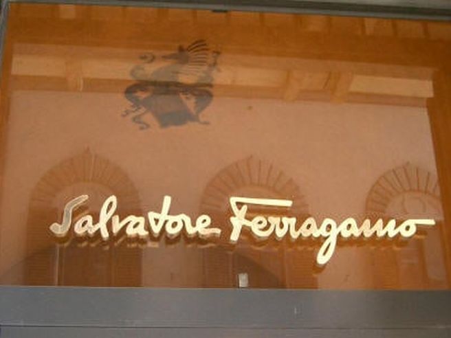 Salvatore Ferragamo: titolo in rosso all’indomani dei conti