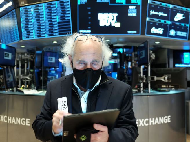 Wall Street: futures ritentano la ripresa dopo ennesima seduta negativa. Nasdaq in fase di correzione