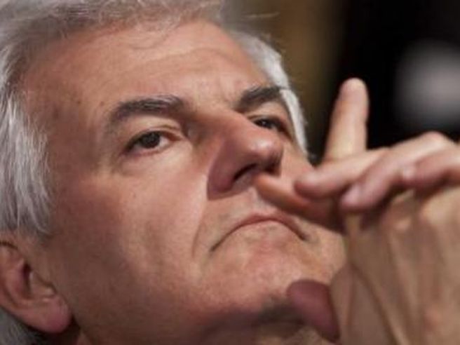 Mps: tenta il recupero a Piazza Affari. Profumo, aumento unica strada per evitare nazionalizzazione
