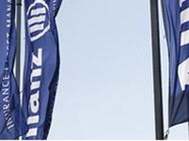 Allianz sale di oltre il 2% in Borsa dopo trimestrale e revisione stime ’12