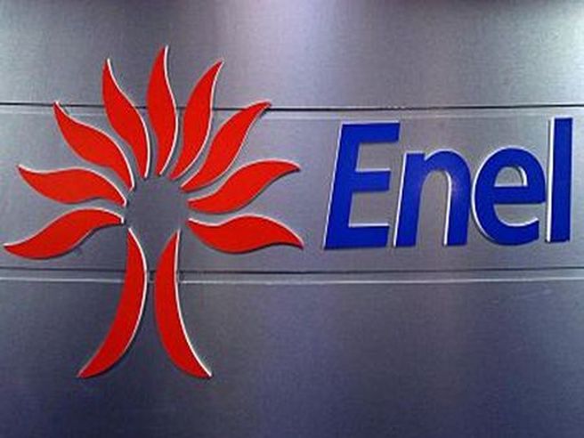 Enel: per Goldman Sach è da vendere, pesano i rischi politici