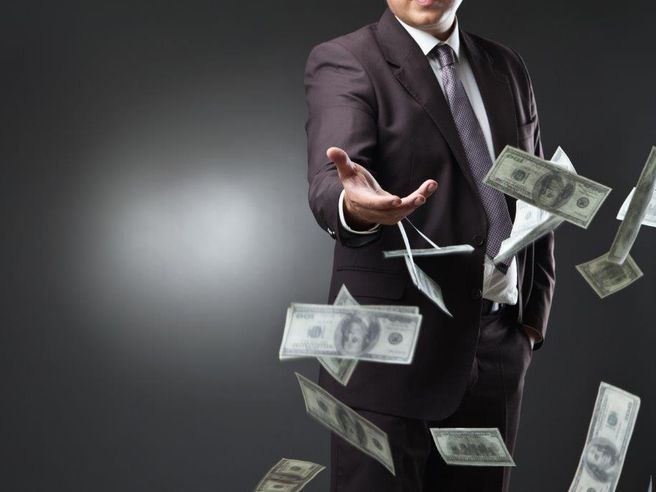 Corruzione: ancora predominante in Italia, insufficiente applicazione pratica e capacità sanzionatoria