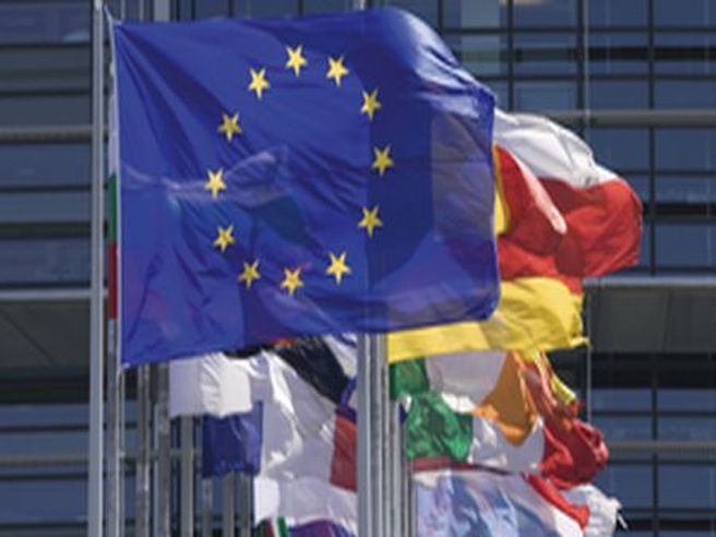Def: Ue, se  deficit oltre il 3% occorreranno misure correttive