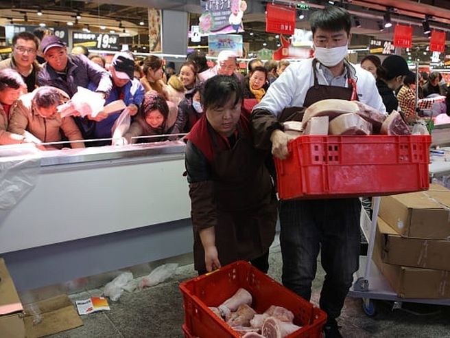 Cina, effetto COVID: vendite al dettaglio -13,5% da inizio anno a maggio