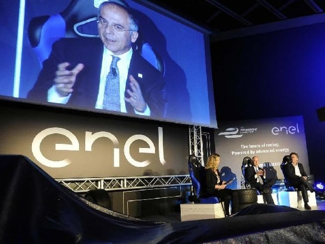 Enel traina il Ftse Mib, tassi ai minimi fanno volare tutte le utility