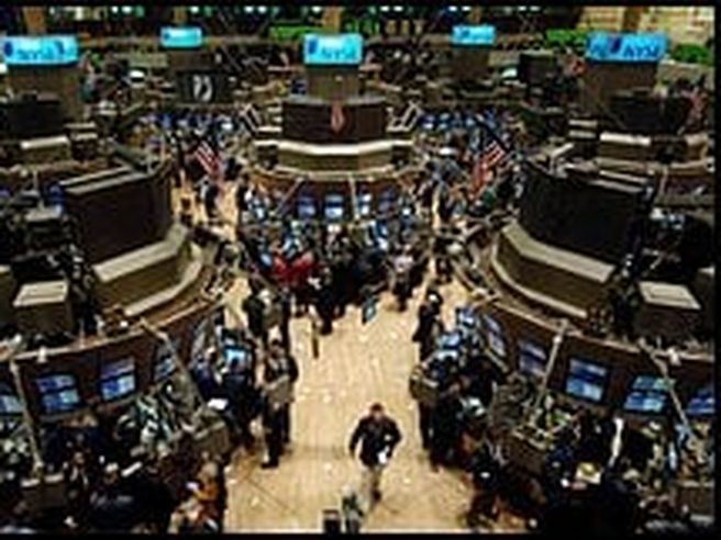 Dow Jones ai massimi dal dicembre 2007