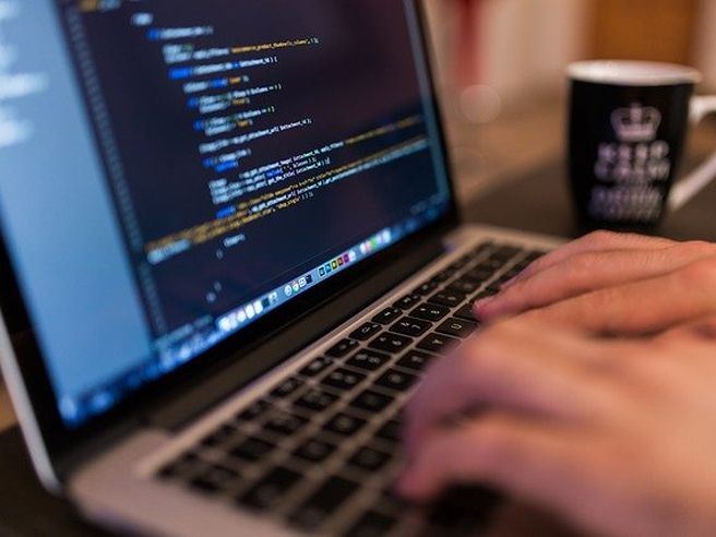 Servizi finanziari sul web: arriva la stretta da Bruxelles per tutelare i consumatori. Ecco la proposta