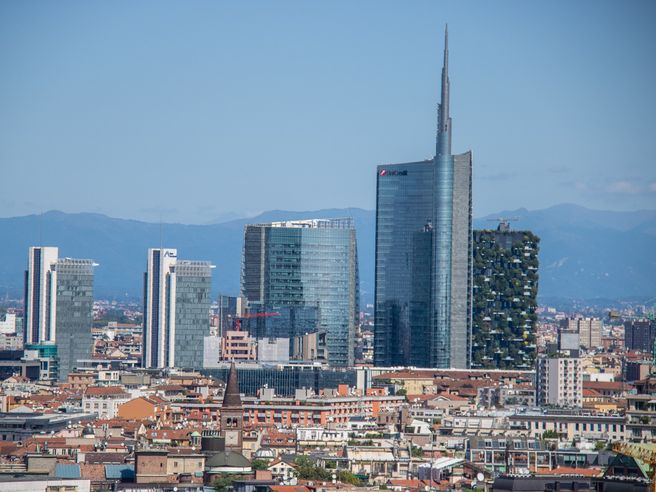 UniCredit: dividendi IV trim a 114 milioni, in calo -8,2% su base annua. In 2021 +25,2% a 520 milioni