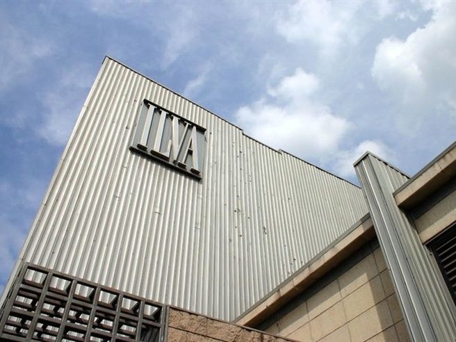 Ilva: il Governo sta studiando l’ipotesi di un commissario per riprendere le attività degli stabilimenti Riva