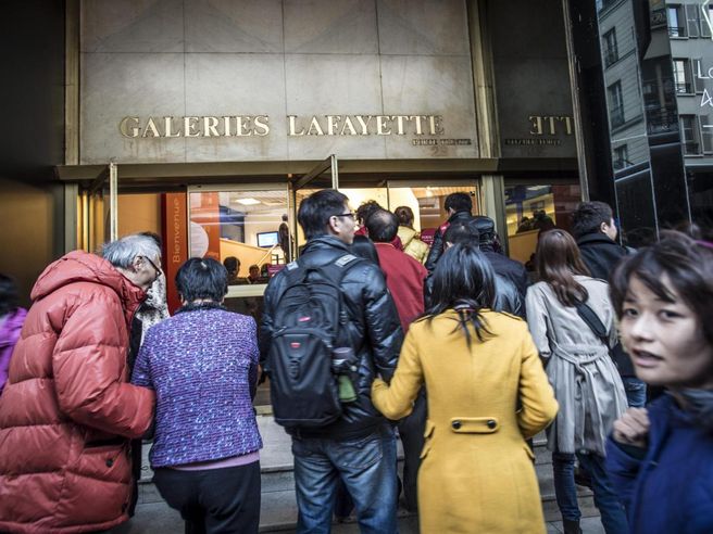 Il gruppo Galeries Lafayette potrebbe sbarcare presto a Milano (Le Figaro)