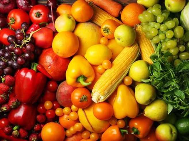 Italia inflazione: Coldiretti, aumento prezzi di frutta e verdura per primavera pazza