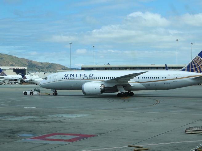 Coronavirus Usa, stanno per scadere aiuti federali. United Airlines: potremmo dover licenziare 36.000 dipendenti