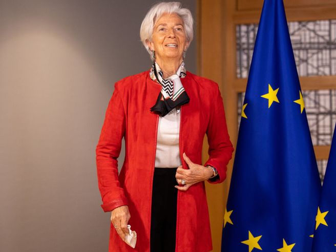 Minute Bce: condizioni favorevoli di finanziamento e miglioramento outlook avallano riduzione acquisti asset con PEPP