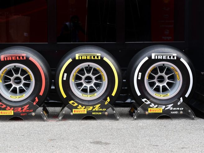 Pirelli: frena a Piazza Affari in scia a rumors su possibile cessione quota da parte di Sinochem