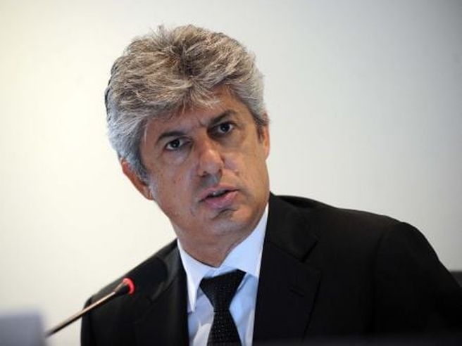 Telecom Italia: Patuano, nel mercato italiano obiettivo è parità Ebitda nel 2016