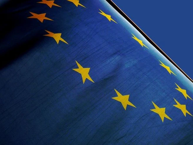 Eurozona: fiducia consumatori migliora a settembre
